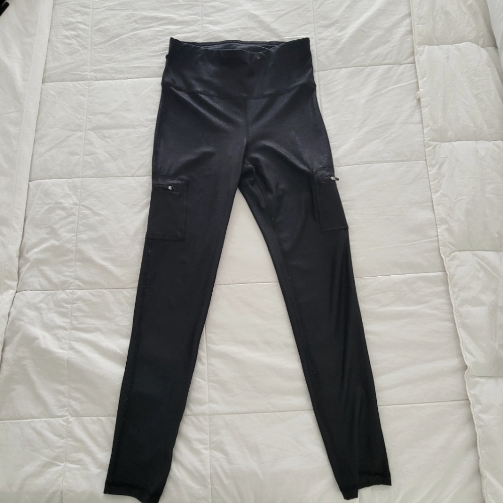 Snake Print, Black Zip Pocket, Leggings